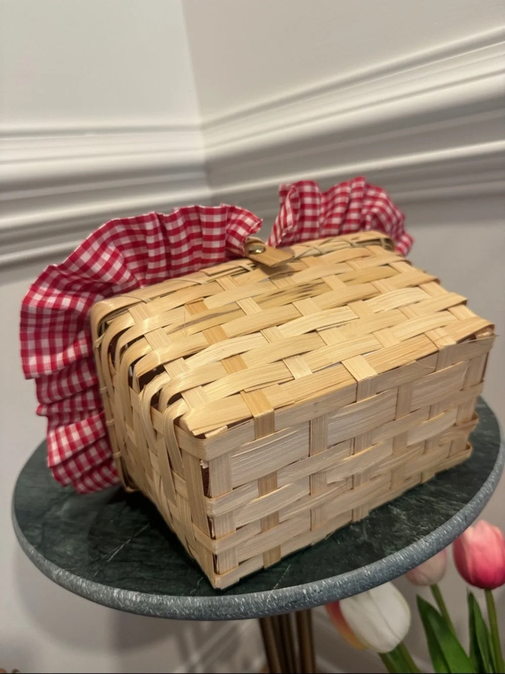 Teenyyou Mini Picnic Basket, Costume Accessory, Small Gingham Picnic Hamper